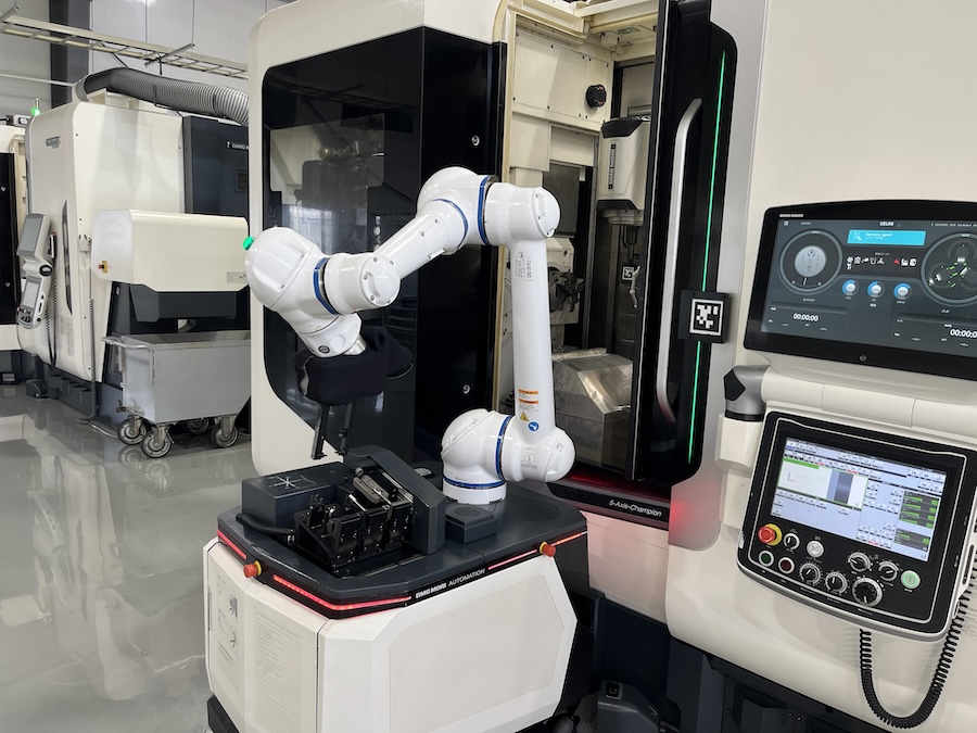 無人で200種類の試験片を作り分けるシステムをメーカーと共同開発(キグチテクニクス)